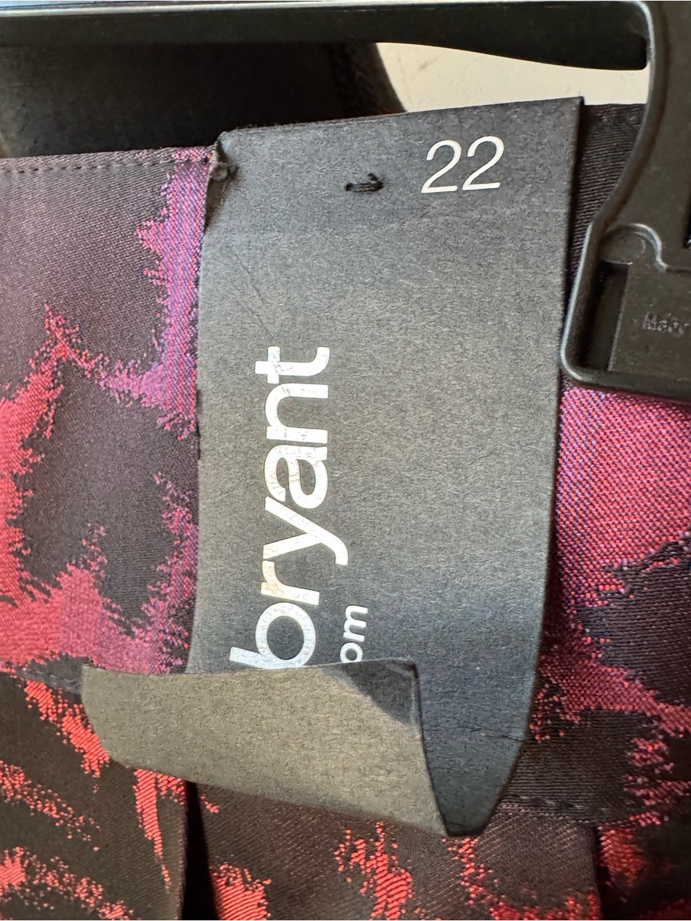 Lane Bryant Pleated A-Line Metallic Damask Skirt in Black and Red NWT Sz 22 - Picture 7 of 7